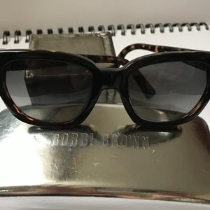 BOBBI BROWN CAT EYE SUNGLASSES NWOT